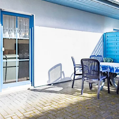 בית נופש Ostseeschwimmer *