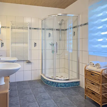 בית נופש Ostseeschwimmer