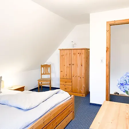 Ostseeschwimmer بيت للعطل